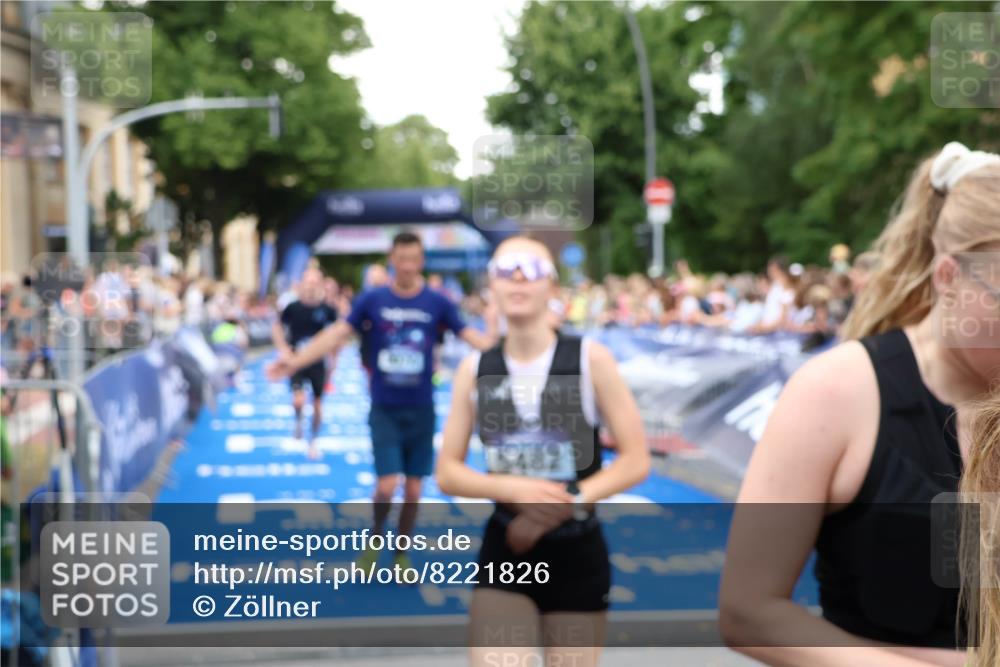29.06.2025 - hella hamburg halbmarathon Zöllner http://msf.ph/oto/8221826 29.06.2025 10:52:23 Ziel 4140, 4419, 4587, 6164, 7896, 9074, 13211, 13707, 15144, 15446, 17773, 17997 meine-sportfotos.de