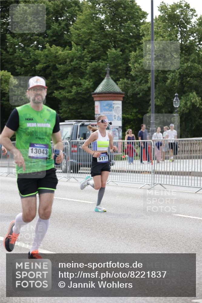 29.06.2025 - hella hamburg halbmarathon Jannik Wohlers http://msf.ph/oto/8221837 29.06.2025 10:27:22 Lombardsbrücke 1148, 2080, 3389, 5177, 6214, 7764, 7978, 8085, 9688, 10412, 10413, 12823, 13043, 13860, 14206, 15607, 16569, 16804, 16838, 17427, 18012, 18301, 18626 meine-sportfotos.de