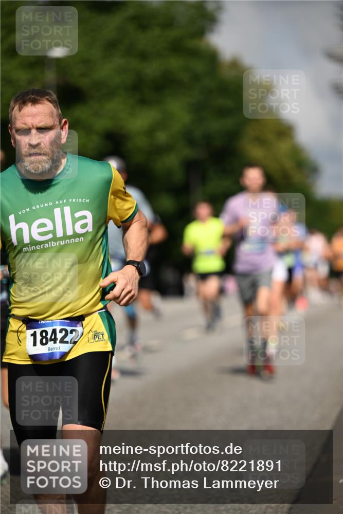 29.06.2025 - hella hamburg halbmarathon Dr. Thomas Lammeyer http://msf.ph/oto/8221891 29.06.2025 09:49:43 Kennedybrücke 1344, 2525, 3809, 3843, 3955, 4477, 4944, 5042, 6169, 7534, 7628, 7845, 7901, 8784, 8956, 10298, 10453, 10865, 10929, 11230 meine-sportfotos.de