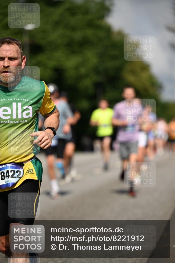 29.06.2025 - hella hamburg halbmarathon Dr. Thomas Lammeyer http://msf.ph/oto/8221912 29.06.2025 09:49:44 Kennedybrücke 1344, 2525, 3809, 3843, 3955, 4477, 4944, 5042, 6169, 7534, 7628, 7845, 7901, 8784, 8956, 10298, 10865, 10929, 11230 meine-sportfotos.de