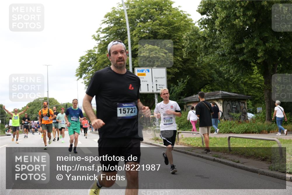 29.06.2025 - hella hamburg halbmarathon Yannick Fuchs http://msf.ph/oto/8221987 29.06.2025 10:46:08 20KM 2287, 2397, 2595, 4140, 4814, 4837, 5008, 5032, 5093, 5399, 5482, 6286, 6390, 6657, 7130, 7312, 7409, 7724, 7732, 8139, 8371, 8661, 8710, 8977, 9082, 9093, 9876, 10115, 11551, 12367, 12580, 13015, 13047, 13051, 13327, 13792, 14122, 14300, 14561, 15356, 15427, 15727, 15829, 15831, 16003, 16179, 16357, 16591, 17997, 18475, 18801, 18982 meine-sportfotos.de