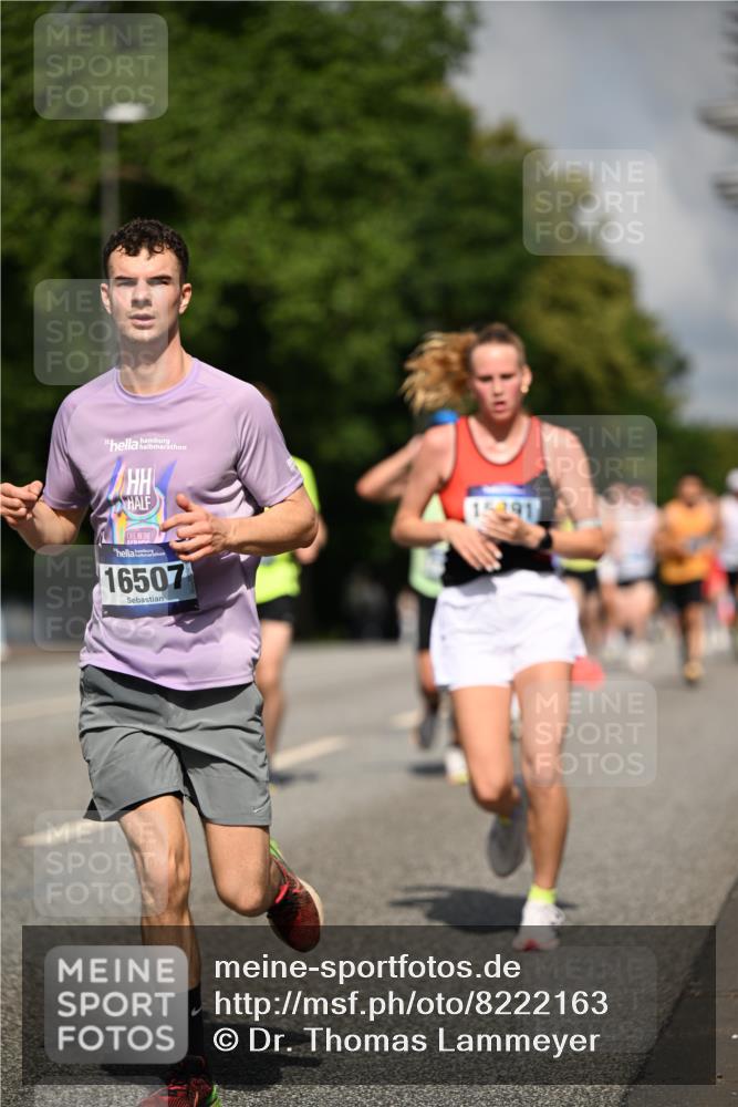29.06.2025 - hella hamburg halbmarathon Dr. Thomas Lammeyer http://msf.ph/oto/8222163 29.06.2025 09:49:46 Kennedybrücke 1344, 1889, 3809, 3843, 3955, 4477, 4944, 5042, 6169, 7534, 7628, 7845, 7901, 8784, 8956, 10298, 10865, 10929, 11230 meine-sportfotos.de