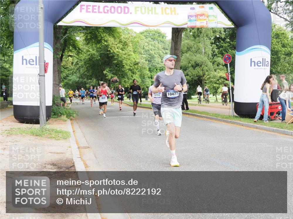 29.06.2025 - hella hamburg halbmarathon MichiJ http://msf.ph/oto/8222192 29.06.2025 10:24:33 Zwischen KM18-KM19 10477, 13252, 14629, 15621, 16123, 17022, 17643, 18183 meine-sportfotos.de