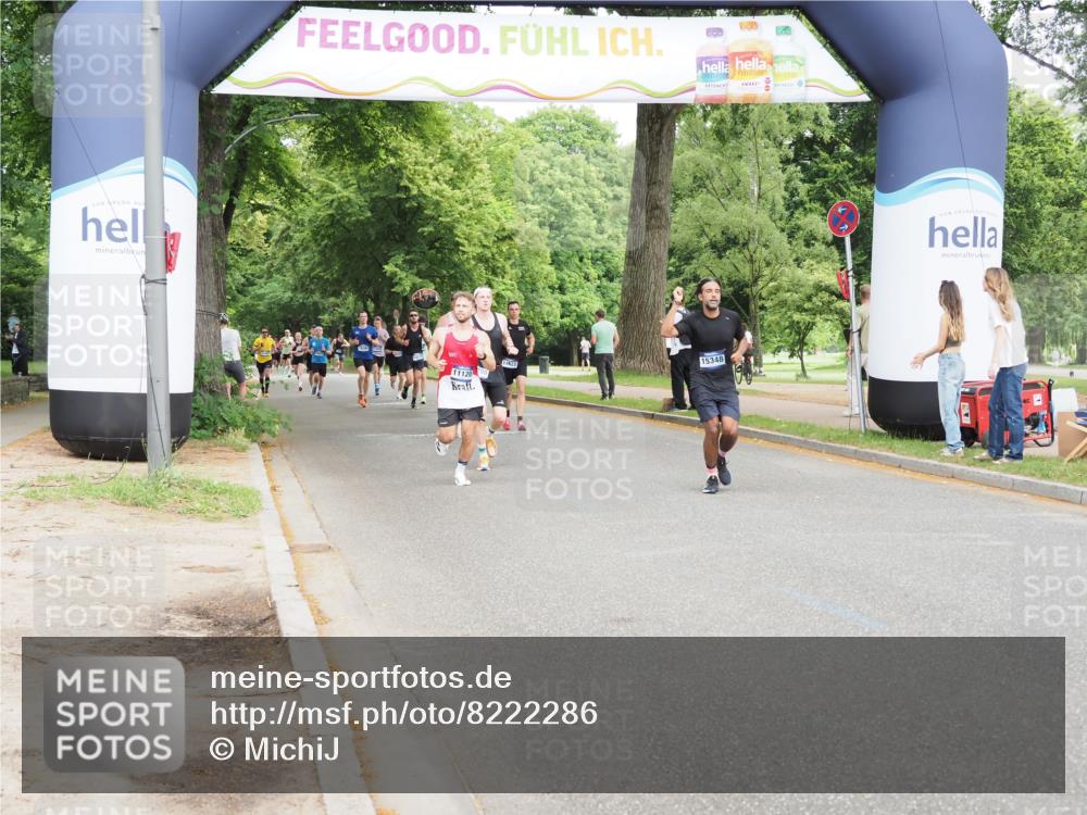 29.06.2025 - hella hamburg halbmarathon MichiJ http://msf.ph/oto/8222286 29.06.2025 10:24:35 Zwischen KM18-KM19 6704, 10477, 13798, 15348, 15621, 16123, 17643 meine-sportfotos.de