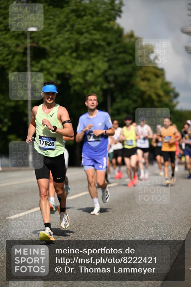29.06.2025 - hella hamburg halbmarathon Dr. Thomas Lammeyer http://msf.ph/oto/8222421 29.06.2025 09:49:49 Kennedybrücke 1344, 1889, 3809, 3843, 3955, 4477, 4944, 5042, 7534, 7628, 7901, 8784, 8956, 10298, 10865, 10927, 10929, 11230, 11304 meine-sportfotos.de
