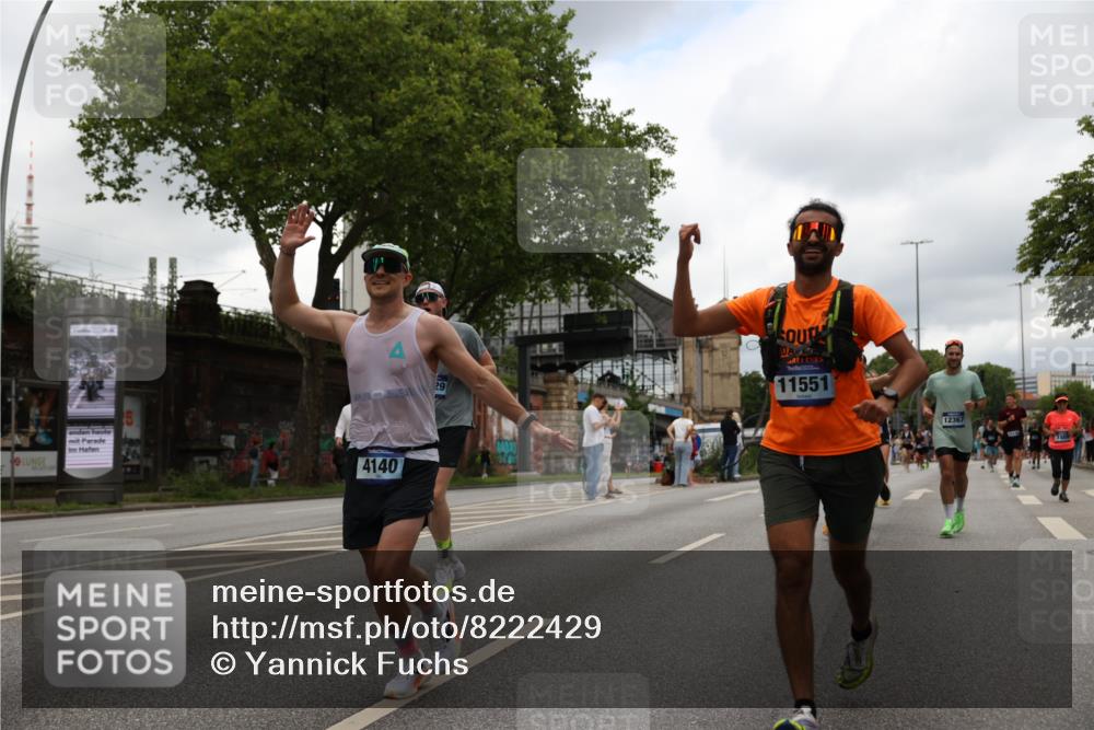 29.06.2025 - hella hamburg halbmarathon Yannick Fuchs http://msf.ph/oto/8222429 29.06.2025 10:46:11 20KM 2287, 2397, 2595, 4140, 4557, 4837, 5032, 5093, 5399, 5482, 6390, 7130, 7312, 7409, 7724, 7732, 8139, 8661, 8977, 9082, 9093, 9145, 9876, 10115, 11459, 11551, 12367, 12580, 13047, 13051, 13327, 14122, 14300, 14561, 15001, 15275, 15356, 15427, 15506, 15727, 15829, 15831, 16003, 16179, 16357, 16591, 17997, 18801, 18982 meine-sportfotos.de