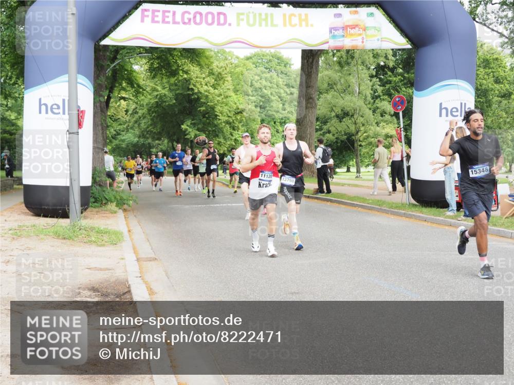 29.06.2025 - hella hamburg halbmarathon MichiJ http://msf.ph/oto/8222471 29.06.2025 10:24:36 Zwischen KM18-KM19 6704, 10477, 11120, 13798, 15348, 15621 meine-sportfotos.de