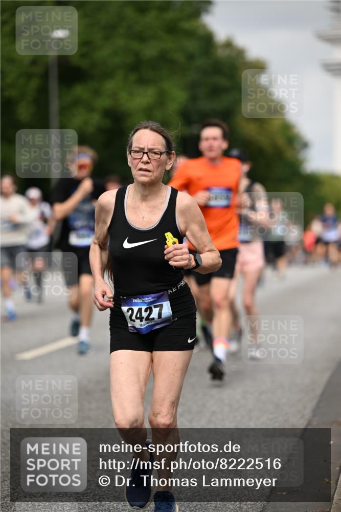 29.06.2025 - hella hamburg halbmarathon Dr. Thomas Lammeyer http://msf.ph/oto/8222516 29.06.2025 10:13:01 Kennedybrücke 1147, 1823, 2427, 2978, 3762, 4592, 4859, 5885, 6674, 7198, 9718, 9823, 9951, 9958, 10035, 10092, 10194, 10609, 10857 meine-sportfotos.de