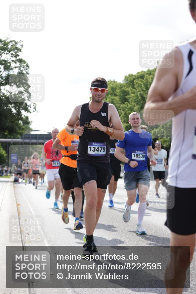 29.06.2025 - hella hamburg halbmarathon Jannik Wohlers http://msf.ph/oto/8222595 29.06.2025 09:51:10 Lombardsbrücke 1520, 1570, 1903, 1912, 1920, 2880, 2972, 3523, 4297, 4634, 4759, 4843, 4865, 4991, 4999, 5375, 5410, 6490, 7105, 7363, 8871, 9114, 9364, 10480, 10669, 11049, 11417, 11959, 13196, 13479, 14722, 15383, 15424, 15542, 15828, 15857, 16281, 16656, 16660, 17381, 17382, 17724, 18013, 18539, 18764, 18868, 18970 meine-sportfotos.de