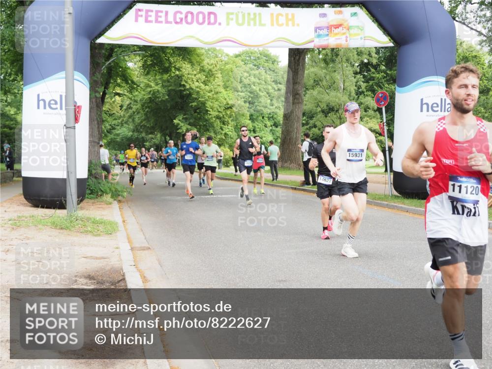 29.06.2025 - hella hamburg halbmarathon MichiJ http://msf.ph/oto/8222627 29.06.2025 10:24:38 Zwischen KM18-KM19 6704, 10477, 11120, 13798, 14622, 15348, 15931 meine-sportfotos.de