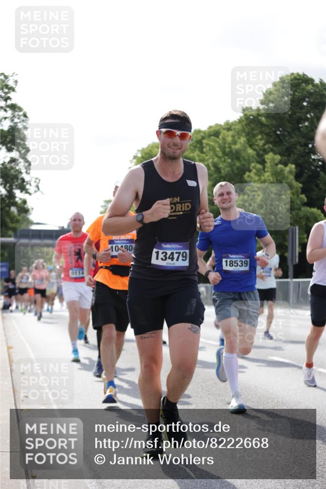 29.06.2025 - hella hamburg halbmarathon Jannik Wohlers http://msf.ph/oto/8222668 29.06.2025 09:51:10 Lombardsbrücke 1520, 1570, 1903, 1912, 1920, 2880, 2972, 3523, 4297, 4634, 4759, 4843, 4865, 4991, 4999, 5375, 5410, 6490, 7105, 7363, 8871, 9114, 9364, 10480, 10669, 11049, 11417, 11959, 13196, 13479, 14722, 15383, 15424, 15542, 15828, 15857, 16281, 16656, 16660, 17381, 17382, 17724, 18013, 18539, 18764, 18868, 18970 meine-sportfotos.de