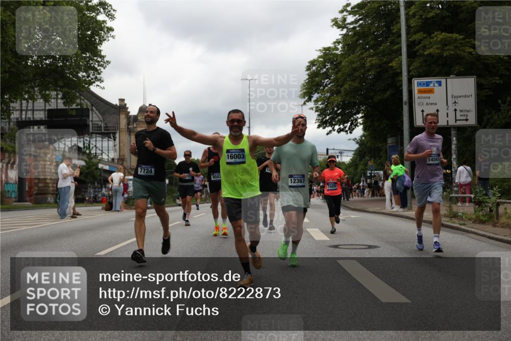 29.06.2025 - hella hamburg halbmarathon Yannick Fuchs http://msf.ph/oto/8222873 29.06.2025 10:46:12 20KM 2287, 2397, 2595, 4140, 4557, 4837, 5032, 5093, 5116, 5399, 5482, 6390, 7130, 7312, 7409, 7724, 7732, 8139, 8661, 8977, 9082, 9093, 9145, 9876, 10115, 11459, 11551, 12367, 12580, 13047, 13051, 13327, 14122, 14300, 14561, 15001, 15275, 15356, 15427, 15506, 15727, 15829, 15831, 16003, 16179, 16357, 16591, 17997, 18801, 18982 meine-sportfotos.de