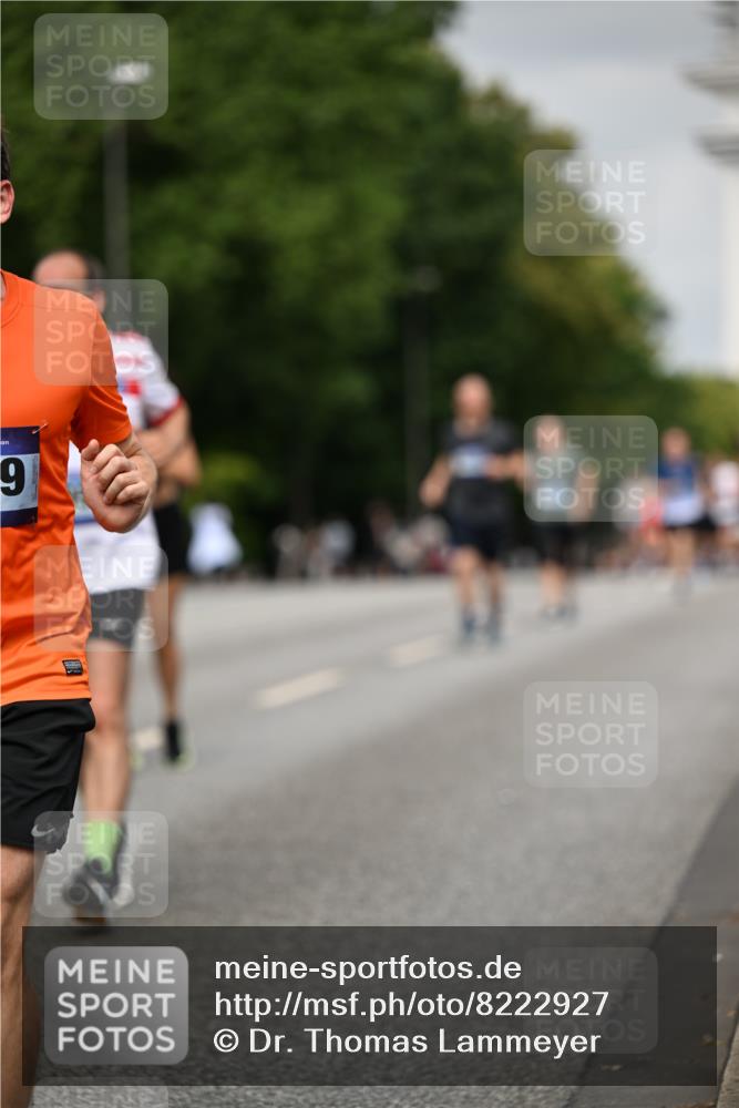 29.06.2025 - hella hamburg halbmarathon Dr. Thomas Lammeyer http://msf.ph/oto/8222927 29.06.2025 10:13:03 Kennedybrücke 1147, 1823, 2427, 2978, 3762, 4592, 4859, 5885, 6674, 7198, 9297, 9718, 9823, 9951, 9958, 10035, 10092, 10194, 10609, 10857 meine-sportfotos.de