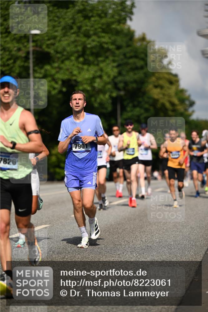 29.06.2025 - hella hamburg halbmarathon Dr. Thomas Lammeyer http://msf.ph/oto/8223061 29.06.2025 09:49:49 Kennedybrücke 1344, 1889, 3809, 3843, 3955, 4477, 4944, 5042, 7534, 7628, 7901, 8784, 8956, 10298, 10865, 10927, 10929, 11230, 11304 meine-sportfotos.de