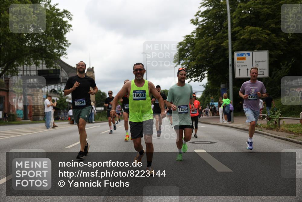 29.06.2025 - hella hamburg halbmarathon Yannick Fuchs http://msf.ph/oto/8223144 29.06.2025 10:46:12 20KM 2287, 2397, 2595, 4140, 4557, 4837, 5032, 5093, 5116, 5399, 5482, 6390, 7130, 7312, 7409, 7724, 7732, 8139, 8661, 8977, 9082, 9093, 9145, 9876, 10115, 11459, 11551, 12367, 12580, 13047, 13051, 13327, 14122, 14300, 14561, 15001, 15275, 15356, 15427, 15506, 15727, 15829, 15831, 16003, 16179, 16357, 16591, 17997, 18801, 18982 meine-sportfotos.de