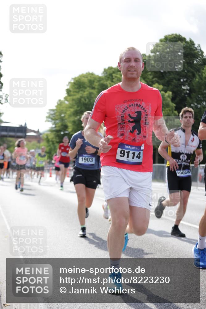 29.06.2025 - hella hamburg halbmarathon Jannik Wohlers http://msf.ph/oto/8223230 29.06.2025 09:51:13 Lombardsbrücke 1520, 1570, 1903, 1920, 2653, 2880, 2972, 3523, 4297, 4634, 4759, 4843, 4865, 4991, 4999, 5375, 5410, 6490, 7092, 7105, 7363, 8346, 8871, 9114, 9364, 10375, 10480, 10669, 10934, 11417, 11959, 12711, 12712, 13196, 13479, 14722, 14861, 15383, 15542, 15828, 15857, 15932, 16281, 16660, 17381, 17382, 17724, 18013, 18539, 18764, 18868, 18970 meine-sportfotos.de