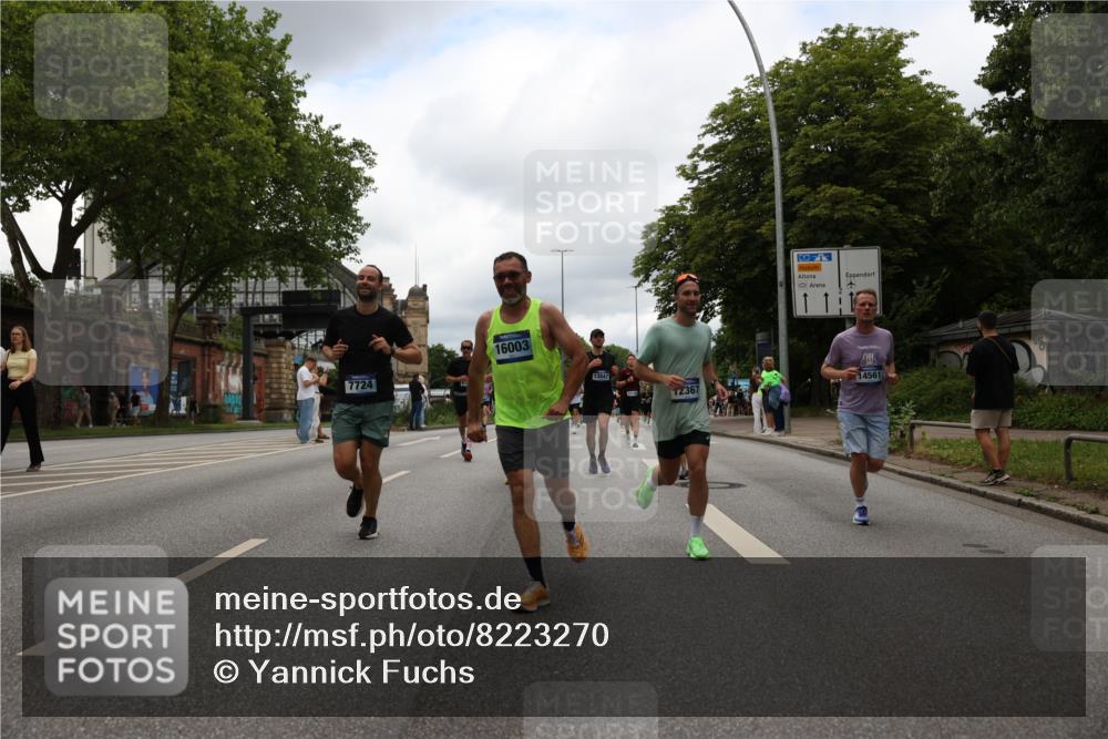 29.06.2025 - hella hamburg halbmarathon Yannick Fuchs http://msf.ph/oto/8223270 29.06.2025 10:46:13 20KM 2287, 2397, 2595, 4140, 4557, 4837, 5032, 5093, 5116, 5399, 5482, 6390, 6562, 7130, 7312, 7409, 7724, 7732, 8139, 8661, 8977, 9082, 9093, 9145, 9876, 10115, 11459, 11551, 12367, 12580, 13047, 13051, 13327, 14122, 14300, 14561, 15001, 15275, 15356, 15427, 15506, 15727, 15829, 15831, 16003, 16179, 16357, 16591, 18801 meine-sportfotos.de