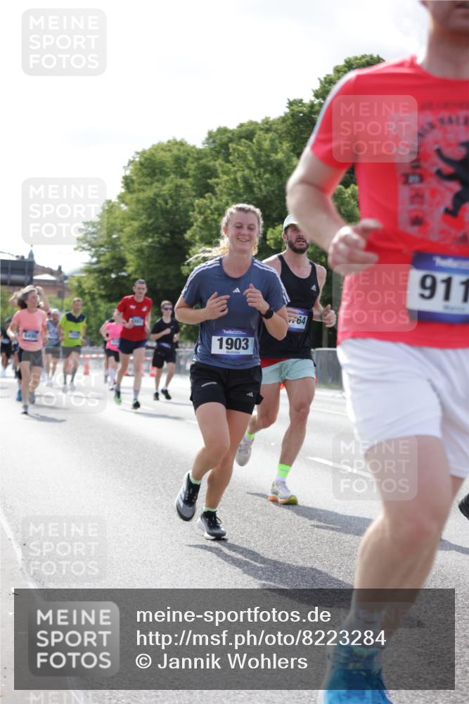 29.06.2025 - hella hamburg halbmarathon Jannik Wohlers http://msf.ph/oto/8223284 29.06.2025 09:51:13 Lombardsbrücke 1520, 1570, 1903, 1920, 2653, 2880, 2972, 3523, 4297, 4634, 4759, 4843, 4865, 4991, 4999, 5375, 5410, 6490, 7092, 7105, 7363, 8346, 8871, 9114, 9364, 10375, 10480, 10669, 10934, 11417, 11959, 12711, 12712, 13196, 13479, 14722, 14861, 15383, 15542, 15828, 15857, 15932, 16281, 16660, 17381, 17382, 17724, 18013, 18539, 18764, 18868, 18970 meine-sportfotos.de