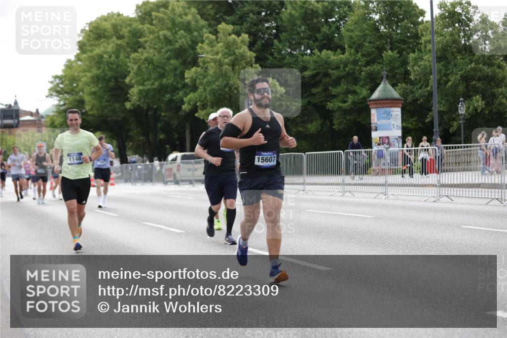 29.06.2025 - hella hamburg halbmarathon Jannik Wohlers http://msf.ph/oto/8223309 29.06.2025 10:27:29 Lombardsbrücke 1148, 2080, 3389, 5177, 5847, 6632, 7497, 7978, 9567, 9688, 11692, 11739, 12780, 12823, 13043, 13860, 15607, 15608, 16569, 16804, 16838, 18301, 18626 meine-sportfotos.de