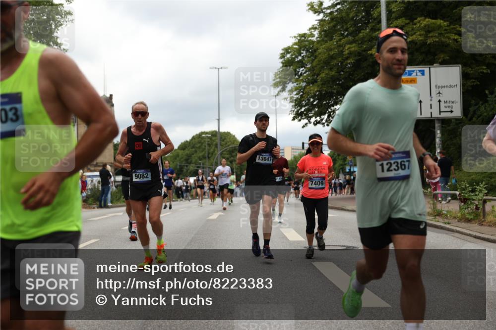 29.06.2025 - hella hamburg halbmarathon Yannick Fuchs http://msf.ph/oto/8223383 29.06.2025 10:46:13 20KM 2287, 2397, 2595, 4140, 4557, 4837, 5032, 5093, 5116, 5399, 5482, 6390, 6562, 7130, 7312, 7409, 7724, 7732, 8139, 8661, 8977, 9082, 9093, 9145, 9876, 10115, 11459, 11551, 12367, 12580, 13047, 13051, 13327, 14122, 14300, 14561, 15001, 15275, 15356, 15427, 15506, 15727, 15829, 15831, 16003, 16179, 16357, 16591, 18801 meine-sportfotos.de