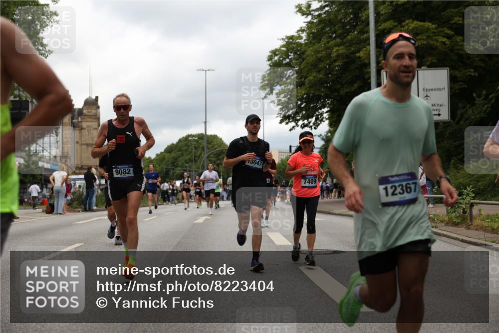 29.06.2025 - hella hamburg halbmarathon Yannick Fuchs http://msf.ph/oto/8223404 29.06.2025 10:46:13 20KM 2287, 2397, 2595, 4140, 4557, 4837, 5032, 5093, 5116, 5399, 5482, 6390, 6562, 7130, 7312, 7409, 7724, 7732, 8139, 8661, 8977, 9082, 9093, 9145, 9876, 10115, 11459, 11551, 12367, 12580, 13047, 13051, 13327, 14122, 14300, 14561, 15001, 15275, 15356, 15427, 15506, 15727, 15829, 15831, 16003, 16179, 16357, 16591, 18801 meine-sportfotos.de