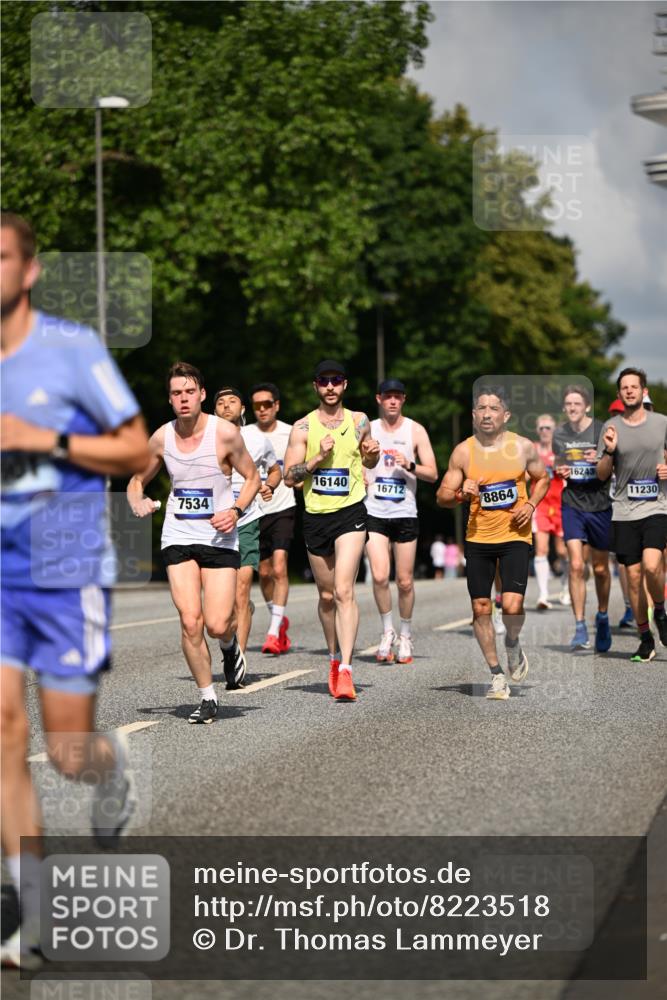 29.06.2025 - hella hamburg halbmarathon Dr. Thomas Lammeyer http://msf.ph/oto/8223518 29.06.2025 09:49:51 Kennedybrücke 1344, 1889, 2243, 3809, 3843, 3955, 4477, 4944, 5042, 5048, 7534, 7628, 7901, 8312, 8956, 10298, 10865, 10927, 10929, 11230, 11304 meine-sportfotos.de
