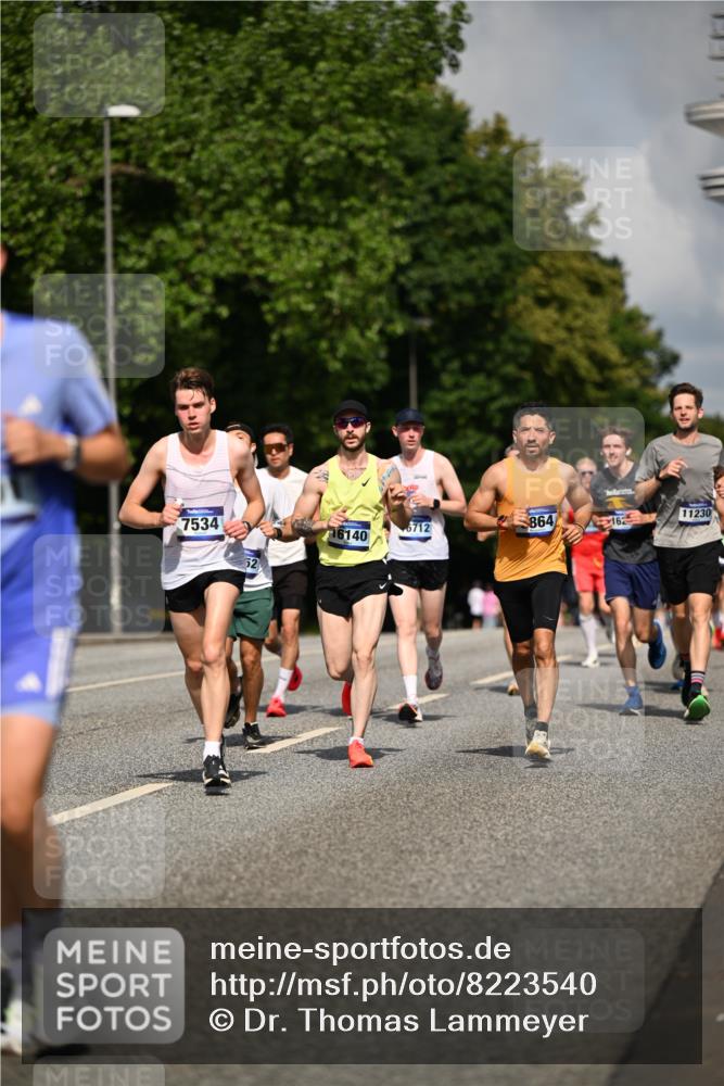 29.06.2025 - hella hamburg halbmarathon Dr. Thomas Lammeyer http://msf.ph/oto/8223540 29.06.2025 09:49:51 Kennedybrücke 1344, 1889, 2243, 3809, 3843, 3955, 4477, 4944, 5042, 5048, 7534, 7628, 7901, 8312, 8956, 10298, 10865, 10927, 10929, 11230, 11304 meine-sportfotos.de