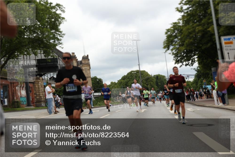 29.06.2025 - hella hamburg halbmarathon Yannick Fuchs http://msf.ph/oto/8223564 29.06.2025 10:46:15 20KM 2287, 2595, 4140, 4557, 4558, 4837, 5032, 5093, 5116, 5378, 5399, 5482, 6164, 6390, 6561, 6562, 7130, 7312, 7409, 7724, 7732, 7896, 8139, 8661, 8720, 8977, 9082, 9093, 9145, 9876, 10115, 11459, 11551, 12367, 13047, 13051, 13327, 14122, 14300, 14561, 15001, 15144, 15275, 15427, 15506, 15690, 15829, 16003, 16179, 16357, 16591, 18801 meine-sportfotos.de