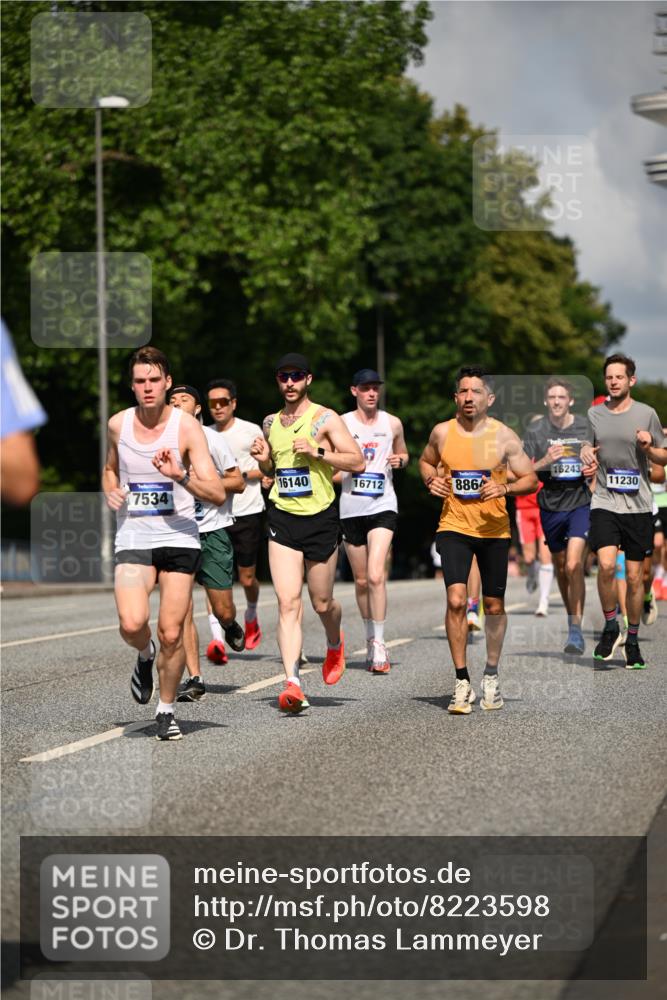 29.06.2025 - hella hamburg halbmarathon Dr. Thomas Lammeyer http://msf.ph/oto/8223598 29.06.2025 09:49:51 Kennedybrücke 1344, 1889, 2243, 3809, 3843, 3955, 4477, 4944, 5042, 5048, 7534, 7628, 7901, 8312, 8956, 10298, 10865, 10927, 10929, 11230, 11304 meine-sportfotos.de