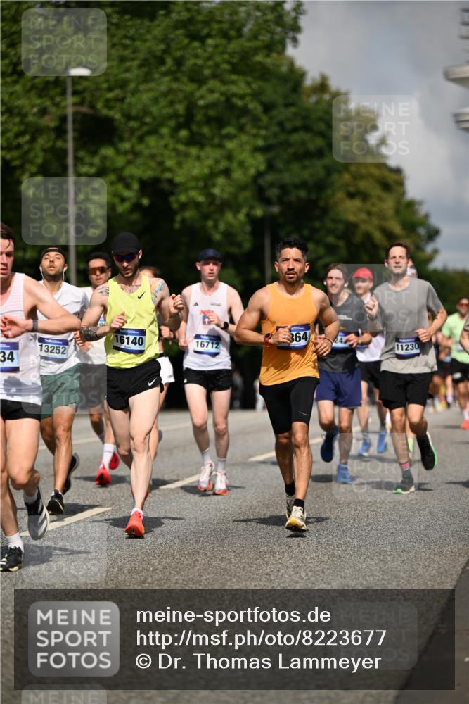 29.06.2025 - hella hamburg halbmarathon Dr. Thomas Lammeyer http://msf.ph/oto/8223677 29.06.2025 09:49:52 Kennedybrücke 1344, 1889, 2243, 3809, 3955, 4477, 4944, 5042, 5048, 7534, 7628, 7901, 8312, 8956, 10298, 10865, 10927, 10929, 11230, 11304 meine-sportfotos.de