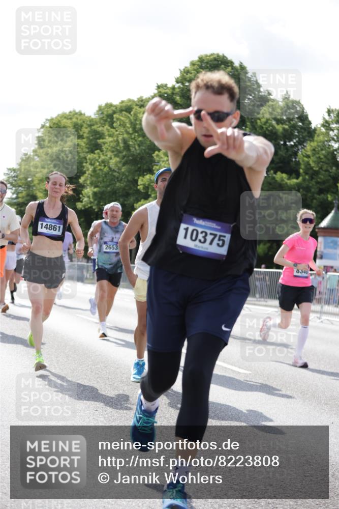 29.06.2025 - hella hamburg halbmarathon Jannik Wohlers http://msf.ph/oto/8223808 29.06.2025 09:51:18 Lombardsbrücke 1520, 1570, 1903, 2653, 2880, 3437, 4297, 4634, 4843, 4865, 4991, 5375, 5410, 6490, 7092, 7105, 7363, 8346, 8871, 8900, 9114, 9364, 10319, 10375, 10480, 10669, 10934, 11021, 11417, 11714, 12623, 12711, 12712, 13183, 13196, 13479, 14346, 14722, 14861, 15542, 15828, 15932, 16281, 16660, 17381, 17382, 17406, 18049, 18356, 18539, 18764 meine-sportfotos.de
