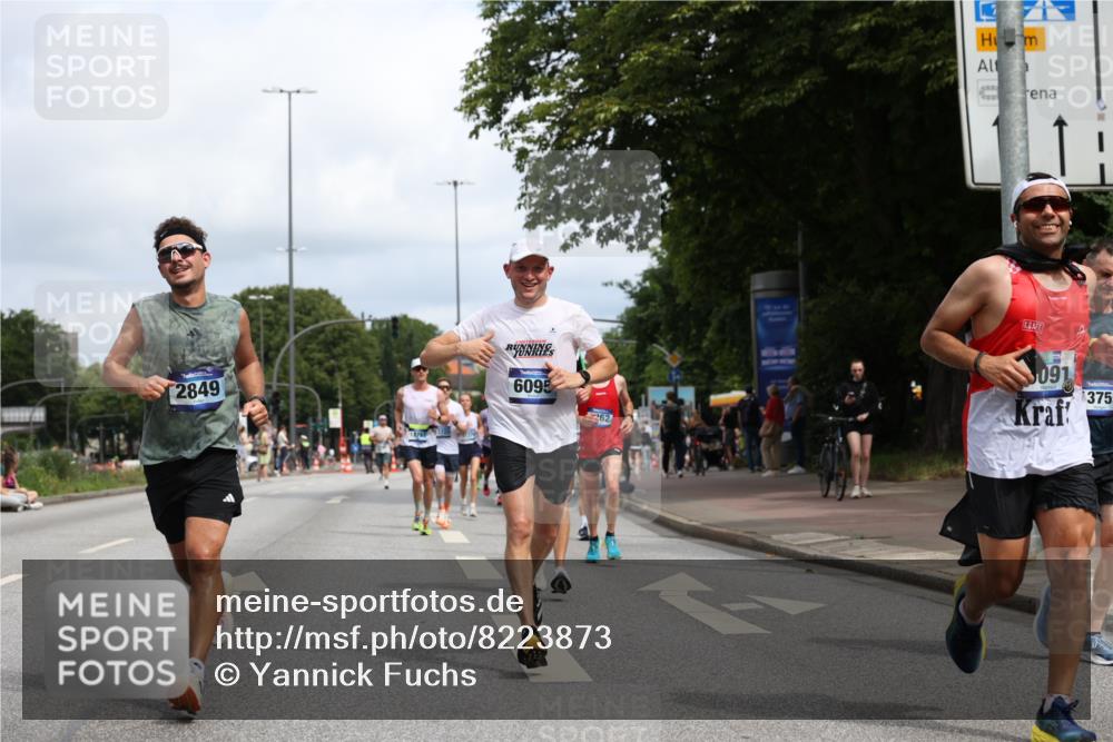 29.06.2025 - hella hamburg halbmarathon Yannick Fuchs http://msf.ph/oto/8223873 29.06.2025 10:33:14 20KM 1710, 2262, 2296, 2719, 2745, 2849, 2980, 3014, 3431, 4148, 5091, 5248, 6095, 6682, 6684, 7110, 8091, 9403, 10218, 11049, 11055, 11281, 11282, 11379, 12137, 12915, 13755, 13800, 14905, 15372, 16075, 16280, 17154, 17623, 17646, 17722, 18761, 19004, 19151 meine-sportfotos.de