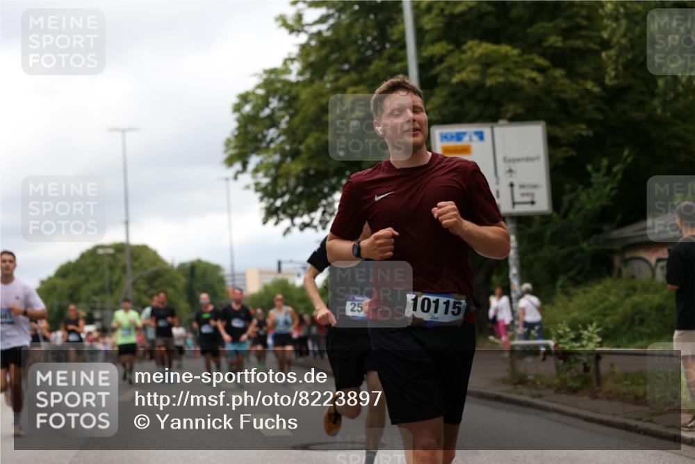 29.06.2025 - hella hamburg halbmarathon Yannick Fuchs http://msf.ph/oto/8223897 29.06.2025 10:46:17 20KM 2287, 2595, 4140, 4557, 4558, 4837, 5032, 5093, 5116, 5378, 5399, 5482, 6164, 6390, 6561, 6562, 7130, 7312, 7409, 7724, 7732, 7896, 8139, 8661, 8720, 8977, 9082, 9093, 9145, 9876, 10115, 11459, 12367, 13047, 13051, 13327, 14122, 14300, 14561, 15001, 15144, 15275, 15427, 15446, 15506, 15690, 15829, 16003, 16357, 18801 meine-sportfotos.de