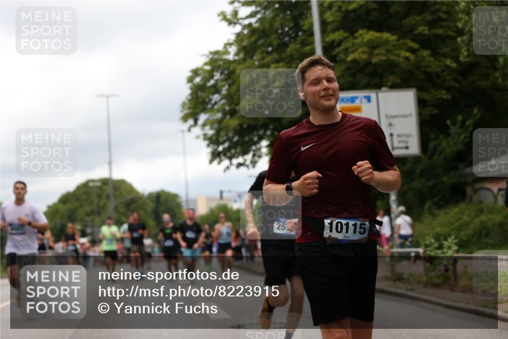 29.06.2025 - hella hamburg halbmarathon Yannick Fuchs http://msf.ph/oto/8223915 29.06.2025 10:46:17 20KM 2287, 2595, 4140, 4557, 4558, 4837, 5032, 5093, 5116, 5378, 5399, 5482, 6164, 6390, 6561, 6562, 7130, 7312, 7409, 7724, 7732, 7896, 8139, 8661, 8720, 8977, 9082, 9093, 9145, 9876, 10115, 11459, 12367, 13047, 13051, 13327, 14122, 14300, 14561, 15001, 15144, 15275, 15427, 15446, 15506, 15690, 15829, 16003, 16357, 18801 meine-sportfotos.de