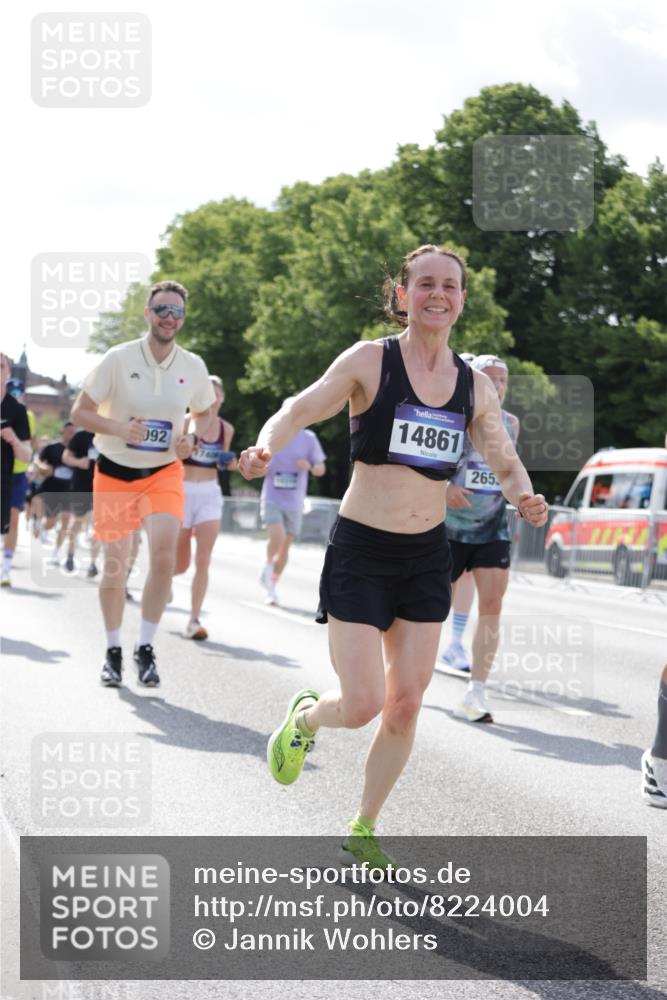 29.06.2025 - hella hamburg halbmarathon Jannik Wohlers http://msf.ph/oto/8224004 29.06.2025 09:51:19 Lombardsbrücke 1520, 1570, 1903, 2653, 2880, 3437, 4297, 4634, 4843, 4865, 4991, 5375, 5410, 6490, 7092, 7105, 7363, 8346, 8871, 8900, 9114, 9364, 10319, 10375, 10480, 10669, 10934, 11021, 11417, 11714, 12623, 12711, 12712, 13183, 13196, 13479, 14346, 14722, 14861, 15542, 15828, 15932, 16281, 16660, 17381, 17382, 17406, 18049, 18356, 18539, 18764 meine-sportfotos.de