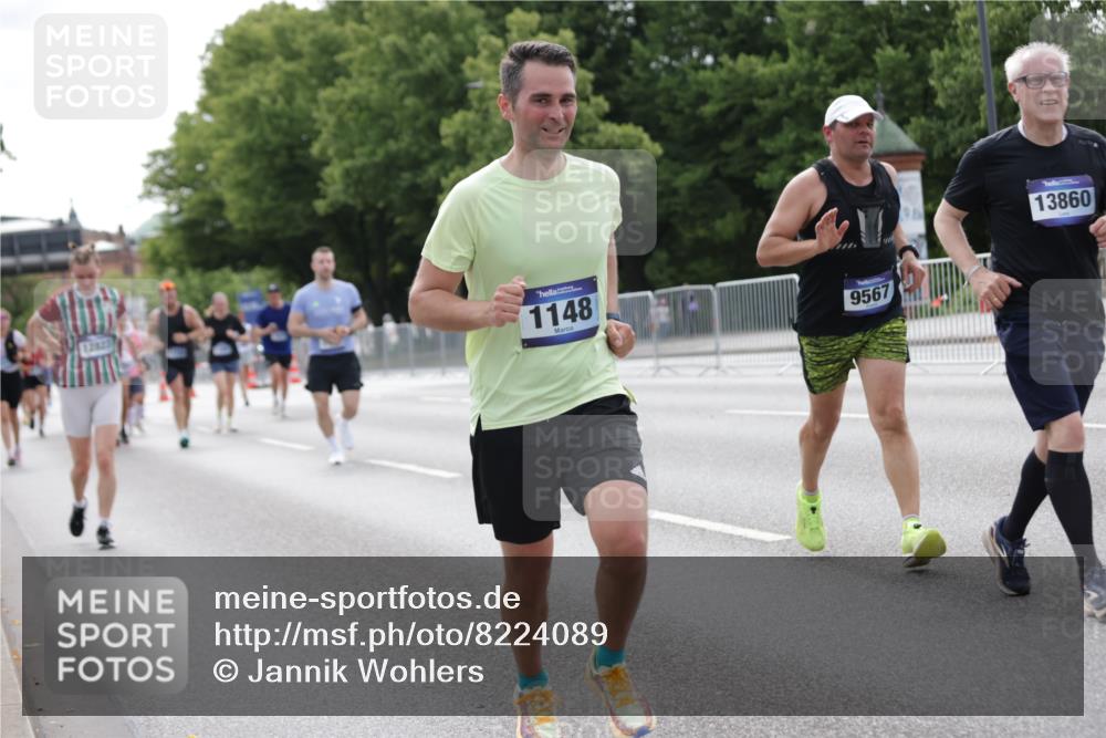 29.06.2025 - hella hamburg halbmarathon Jannik Wohlers http://msf.ph/oto/8224089 29.06.2025 10:27:31 Lombardsbrücke 1148, 2080, 5177, 5847, 6632, 7497, 9567, 9688, 11692, 11739, 12780, 12823, 12842, 13043, 13678, 13860, 15607, 15608, 16569, 16804, 18301, 18626 meine-sportfotos.de