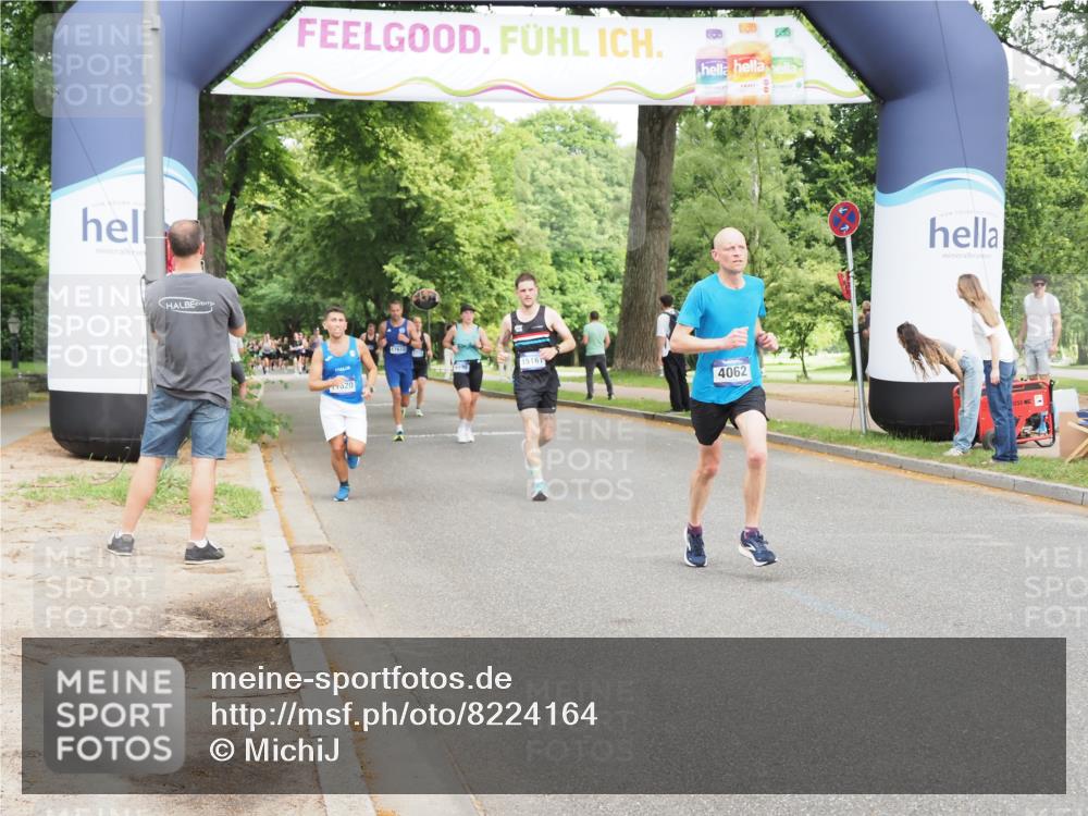 29.06.2025 - hella hamburg halbmarathon MichiJ http://msf.ph/oto/8224164 29.06.2025 10:25:00 Zwischen KM18-KM19 4062, 6829, 7831, 12488, 14875, 16119, 18600 meine-sportfotos.de