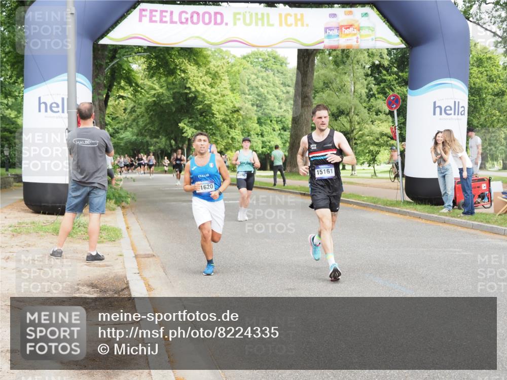 29.06.2025 - hella hamburg halbmarathon MichiJ http://msf.ph/oto/8224335 29.06.2025 10:25:02 Zwischen KM18-KM19 4062, 6829, 6990, 7831, 11620, 12488, 15161, 18600 meine-sportfotos.de