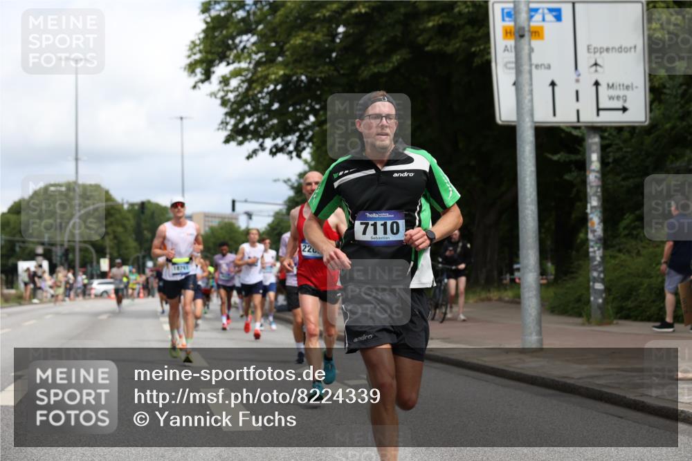 29.06.2025 - hella hamburg halbmarathon Yannick Fuchs http://msf.ph/oto/8224339 29.06.2025 10:33:16 20KM 1164, 1710, 2262, 2296, 2719, 2849, 2980, 3014, 3136, 3431, 4148, 5091, 5248, 6095, 6682, 6684, 7110, 8091, 9403, 10218, 11049, 11055, 11281, 11282, 11379, 12137, 12915, 13755, 13800, 14905, 15372, 16075, 16280, 17154, 17623, 17646, 17722, 18761, 19004, 19151 meine-sportfotos.de
