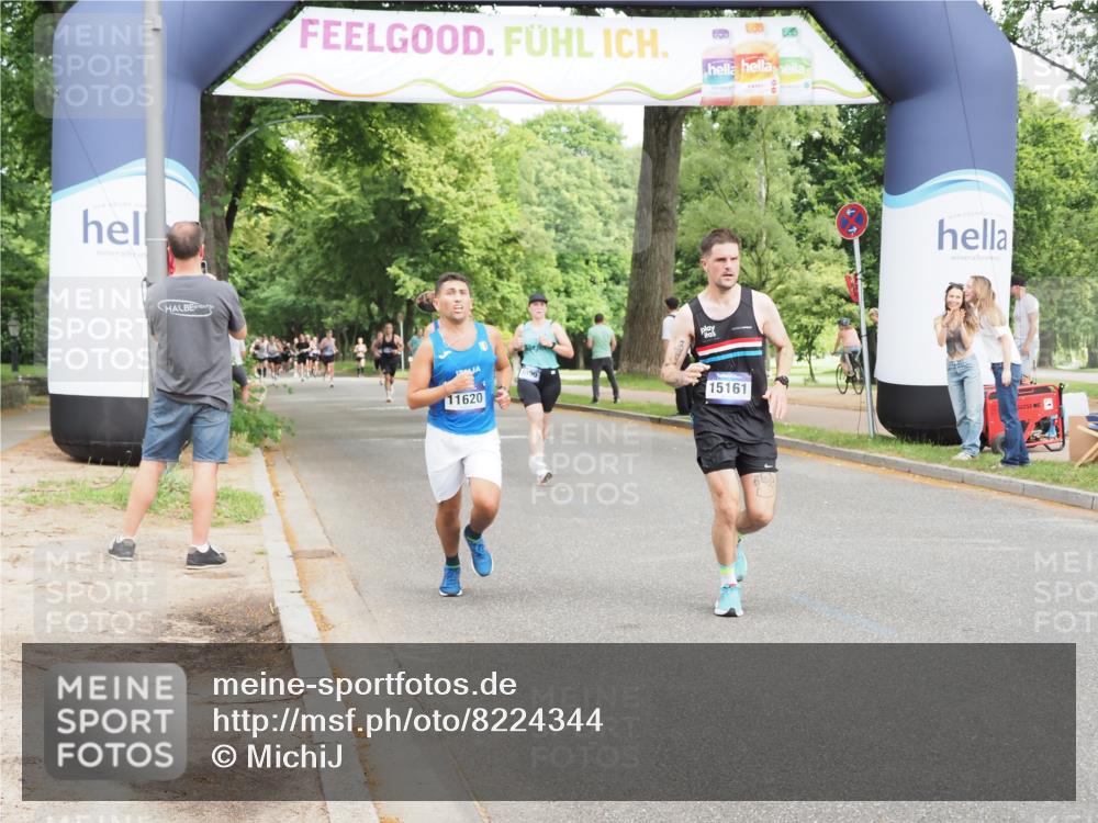 29.06.2025 - hella hamburg halbmarathon MichiJ http://msf.ph/oto/8224344 29.06.2025 10:25:02 Zwischen KM18-KM19 4062, 6829, 6990, 7831, 11620, 12488, 15161, 18600 meine-sportfotos.de