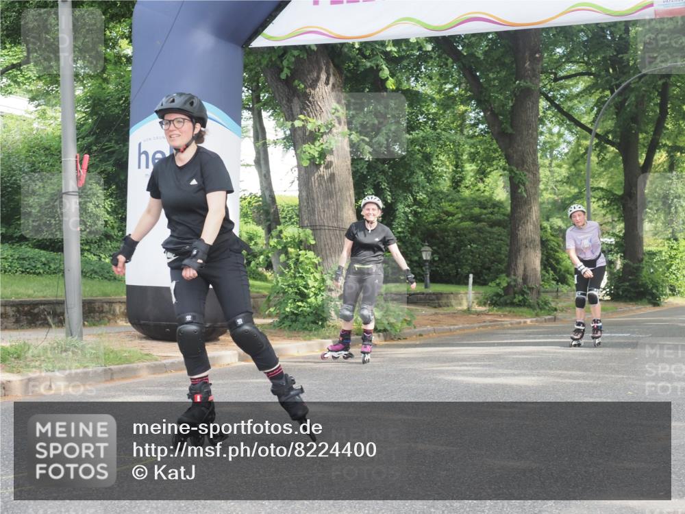 29.06.2025 - hella hamburg halbmarathon KatJ http://msf.ph/oto/8224400 29.06.2025 09:38:58 Zwischen KM18-KM19  meine-sportfotos.de