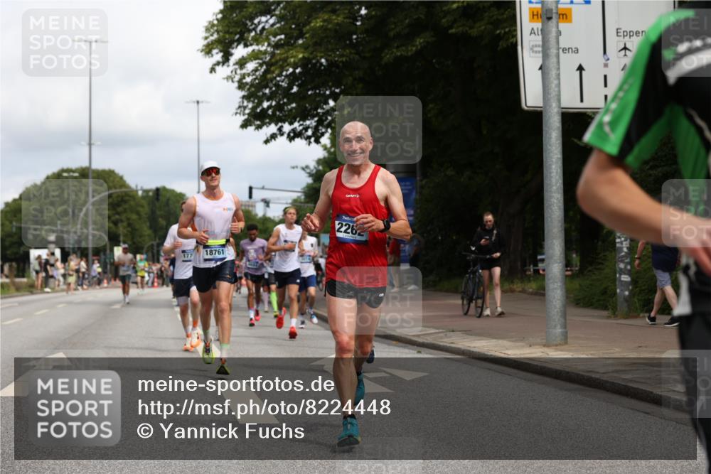 29.06.2025 - hella hamburg halbmarathon Yannick Fuchs http://msf.ph/oto/8224448 29.06.2025 10:33:17 20KM 1164, 2262, 2296, 2719, 2849, 2980, 3014, 3136, 3431, 4148, 5091, 5248, 6095, 6682, 6684, 7110, 8091, 9403, 10218, 11049, 11055, 11281, 11282, 11379, 11447, 12137, 12915, 13755, 13800, 14905, 15372, 16075, 16280, 17154, 17623, 17646, 17722, 18761, 19004, 19151 meine-sportfotos.de