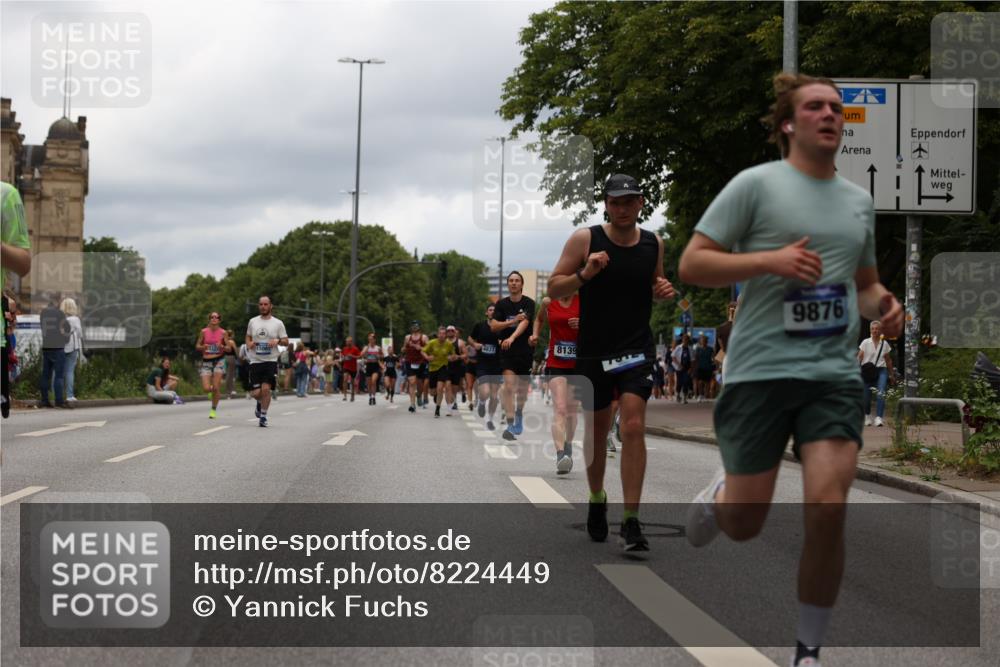 29.06.2025 - hella hamburg halbmarathon Yannick Fuchs http://msf.ph/oto/8224449 29.06.2025 10:46:25 20KM 2444, 2814, 3715, 4121, 4557, 4558, 4837, 5032, 5093, 5116, 5378, 5399, 5482, 6164, 6390, 6561, 6562, 7130, 7312, 7475, 7732, 7896, 8139, 8172, 8316, 8661, 8720, 8977, 9093, 9145, 9876, 10115, 11459, 12135, 12519, 13301, 13327, 14300, 14791, 15001, 15144, 15275, 15427, 15446, 15506, 15690, 16320, 16357, 17773, 18801 meine-sportfotos.de