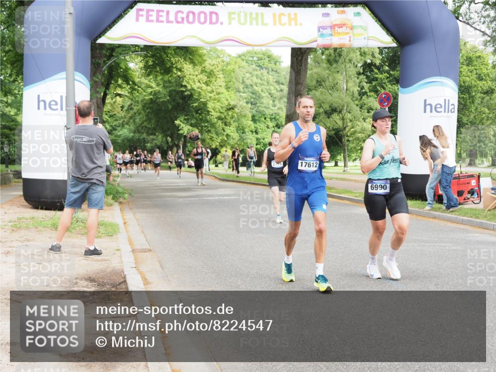 29.06.2025 - hella hamburg halbmarathon MichiJ http://msf.ph/oto/8224547 29.06.2025 10:25:04 Zwischen KM18-KM19 2774, 4062, 6829, 6990, 7831, 11620, 15161, 17612, 18600 meine-sportfotos.de