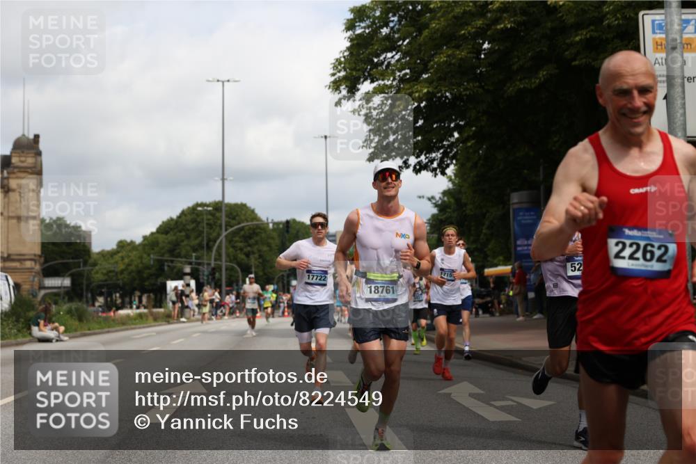 29.06.2025 - hella hamburg halbmarathon Yannick Fuchs http://msf.ph/oto/8224549 29.06.2025 10:33:18 20KM 1164, 2262, 2296, 2719, 2849, 2980, 3014, 3136, 3431, 4148, 5091, 5248, 6095, 6682, 6684, 7110, 8091, 9403, 10218, 11049, 11055, 11281, 11282, 11379, 11447, 12137, 12915, 13755, 13800, 14905, 15372, 16280, 17154, 17646, 17722, 18188, 18761, 19004, 19151 meine-sportfotos.de
