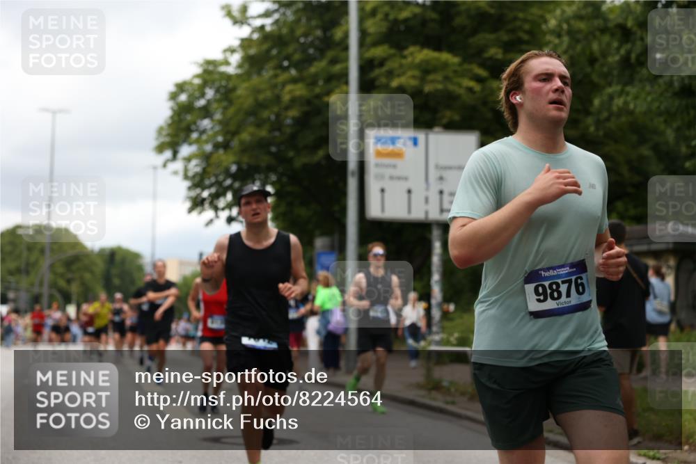 29.06.2025 - hella hamburg halbmarathon Yannick Fuchs http://msf.ph/oto/8224564 29.06.2025 10:46:25 20KM 2444, 2814, 3715, 4121, 4557, 4558, 4837, 5032, 5093, 5116, 5378, 5399, 5482, 6164, 6390, 6561, 6562, 7130, 7312, 7475, 7732, 7896, 8139, 8172, 8316, 8661, 8720, 8977, 9093, 9145, 9876, 10115, 11459, 12135, 12519, 13301, 13327, 14300, 14791, 15001, 15144, 15275, 15427, 15446, 15506, 15690, 16320, 16357, 17773, 18801 meine-sportfotos.de