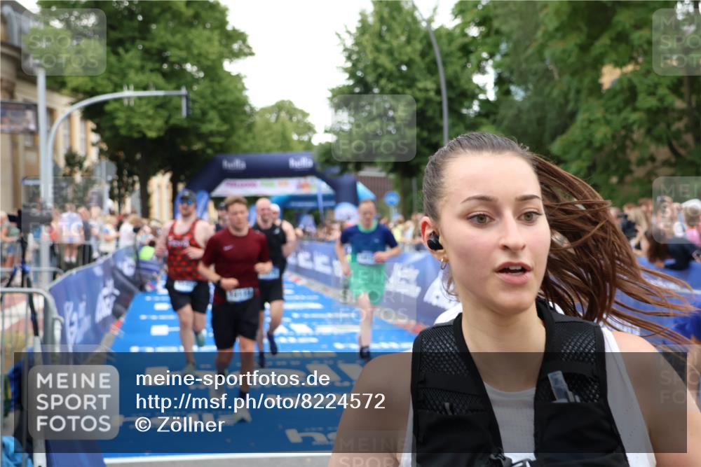 29.06.2025 - hella hamburg halbmarathon Zöllner http://msf.ph/oto/8224572 29.06.2025 10:52:46 Ziel 2287, 2346, 3999, 5116, 5169, 5194, 7475, 8172, 9869, 10115, 11459, 12482, 14122, 14805, 16467, 17198, 18331, 19244 meine-sportfotos.de