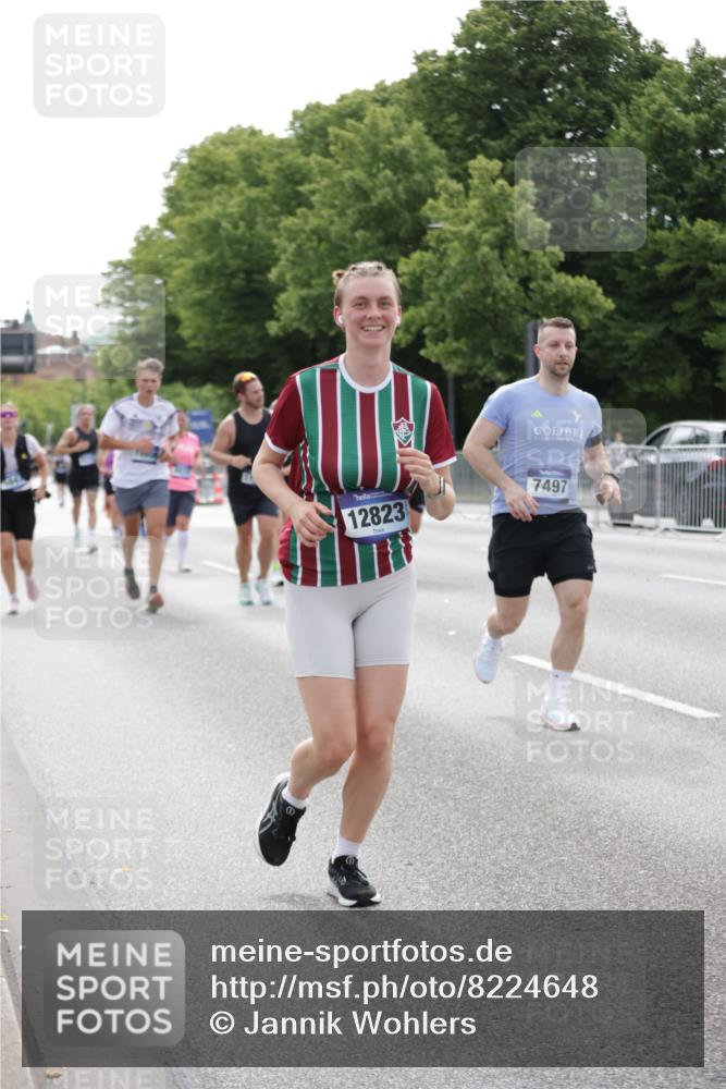 29.06.2025 - hella hamburg halbmarathon Jannik Wohlers http://msf.ph/oto/8224648 29.06.2025 10:27:35 Lombardsbrücke 1148, 5177, 5847, 6632, 7497, 8215, 9567, 11692, 11739, 12780, 12823, 12842, 13568, 13678, 13860, 14155, 15607, 15608, 16569, 16804 meine-sportfotos.de