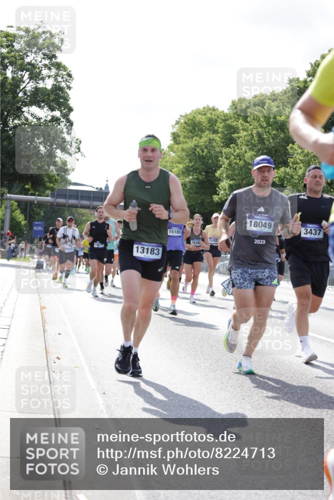 29.06.2025 - hella hamburg halbmarathon Jannik Wohlers http://msf.ph/oto/8224713 29.06.2025 09:51:24 Lombardsbrücke 1569, 1903, 2653, 3437, 4865, 4991, 5014, 5129, 6490, 6700, 6770, 7092, 8074, 8346, 8359, 8900, 9114, 9358, 10319, 10375, 10480, 10669, 10691, 10934, 11021, 11417, 11714, 12623, 12711, 12712, 13183, 13479, 14346, 14861, 15164, 15185, 15542, 15828, 15846, 15932, 15935, 16281, 16503, 17381, 17382, 17406, 18049, 18330, 18356, 18399, 18539, 18764 meine-sportfotos.de