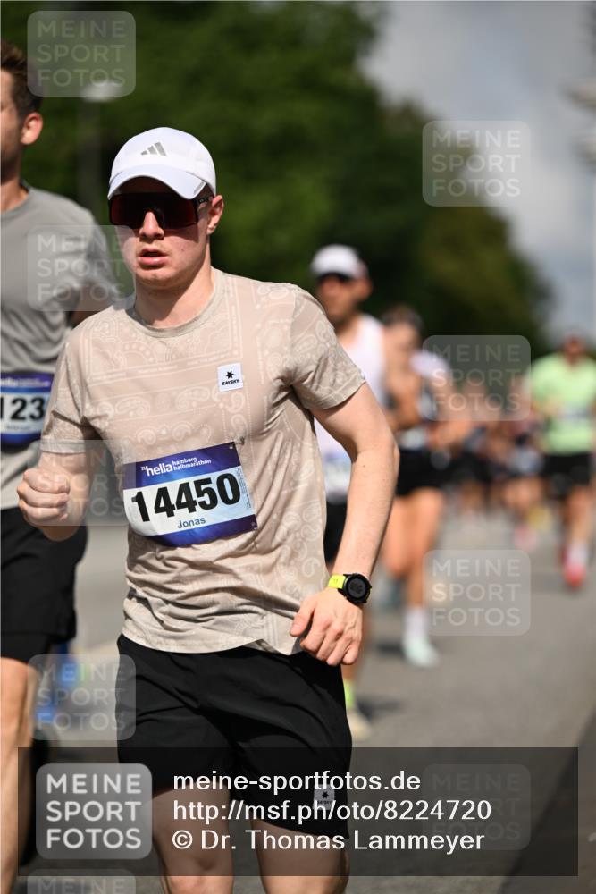 29.06.2025 - hella hamburg halbmarathon Dr. Thomas Lammeyer http://msf.ph/oto/8224720 29.06.2025 09:49:56 Kennedybrücke 1344, 1577, 1889, 2243, 4477, 4944, 5048, 5152, 5660, 7466, 7534, 7628, 7901, 8312, 8323, 10298, 10865, 10927, 11230, 11304 meine-sportfotos.de